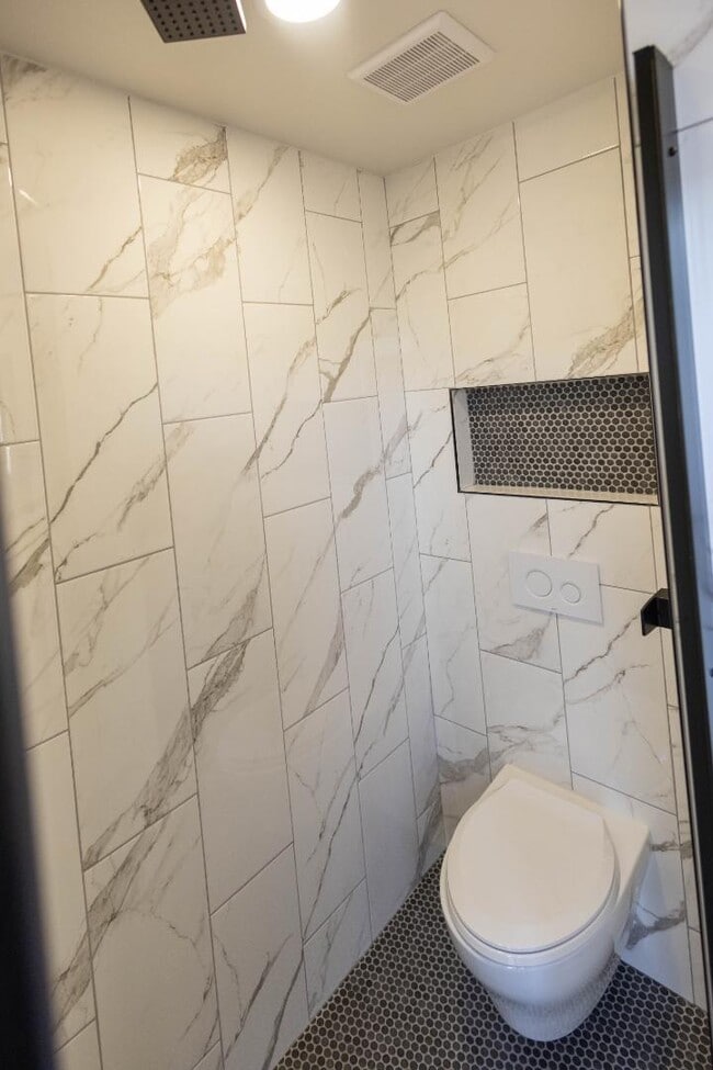 Building Photo - 326 E Arkansas St