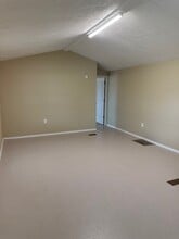 Building Photo - 22786 Cuttler Rd