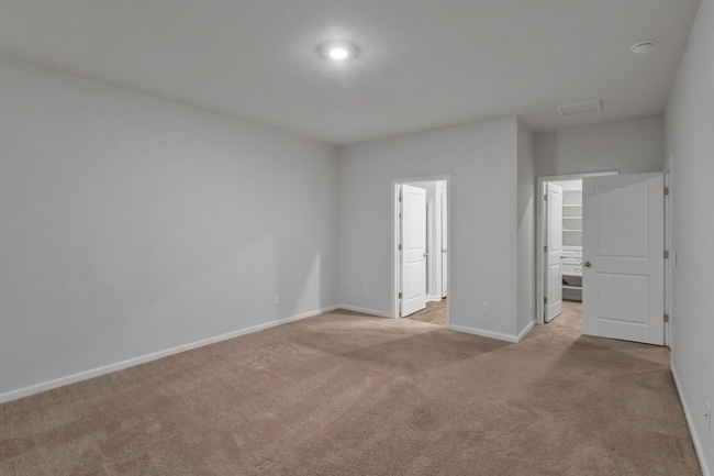 Building Photo - Modern Living in Summerville