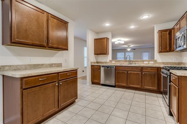 Building Photo - 3179 Oyster Bay Dr