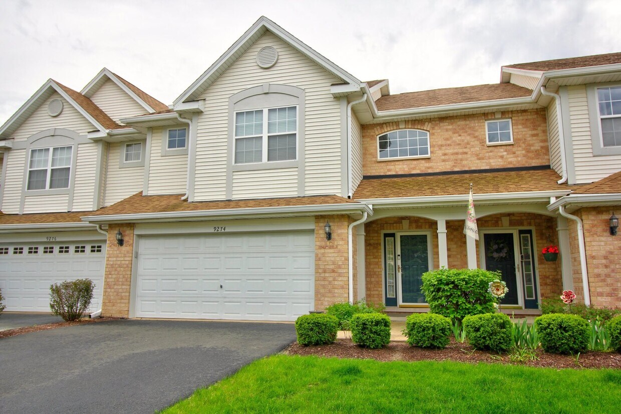 9274 Waverly Ct, Darien, IL 60561 Condo for Rent in Darien, IL