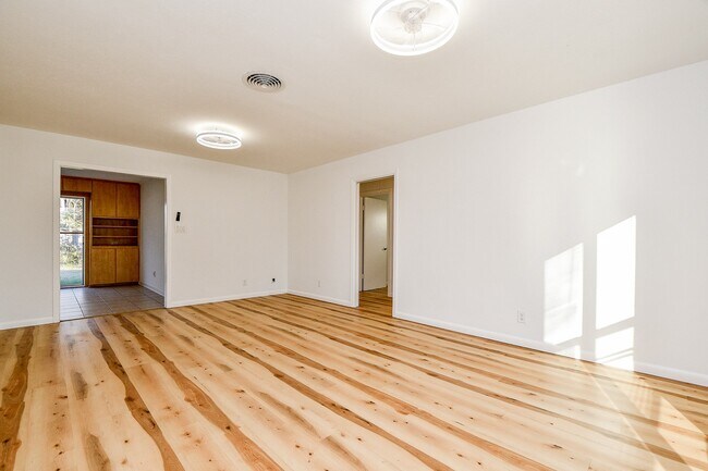 Foto del edificio - 9534 Kerrwood Ln