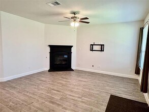 Building Photo - 10305 Klondike Ln