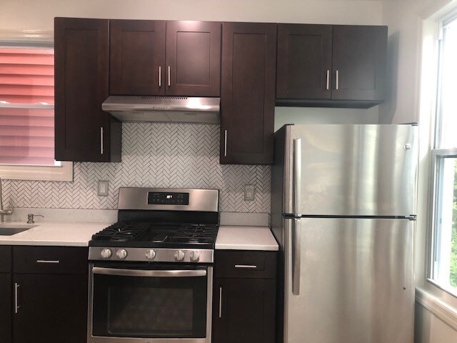 Foto del edificio - 220 Nunda Ave