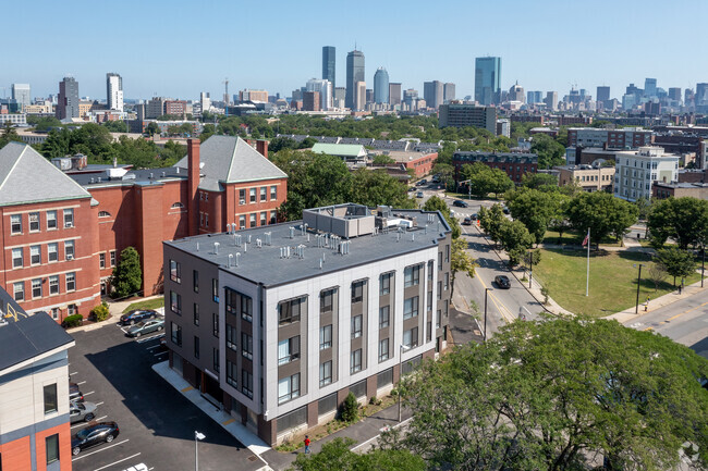 Aerial Photo - 2451 Washington St