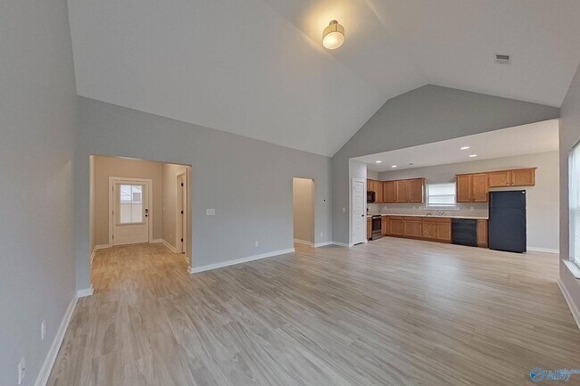 Building Photo - 45 HAWK LN