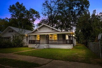 Building Photo - 3111 Avenue D
