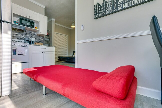 Foto del edificio - 3700 Collins Ave