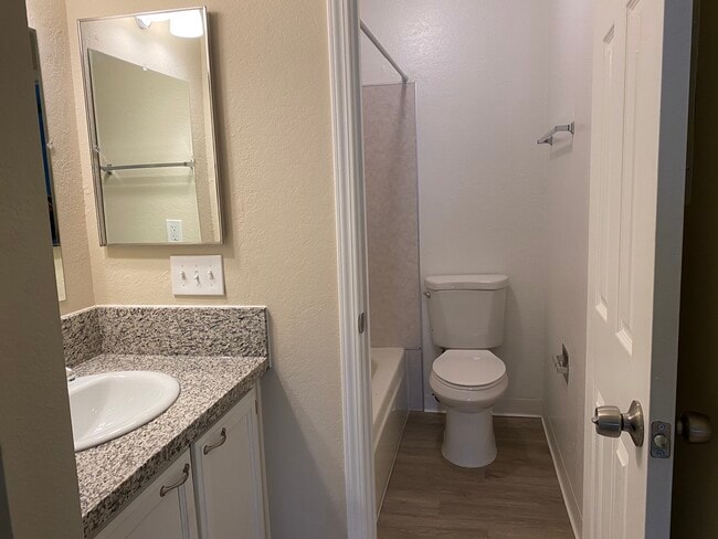 Bathroom - 1221 Morse Ave