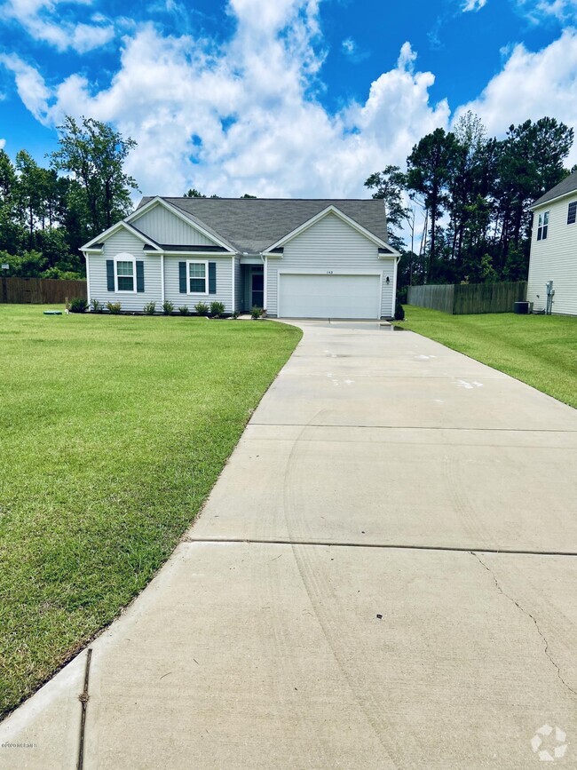 The Preserve at Morris Landing Apartments under 600 Holly Ridge, NC
