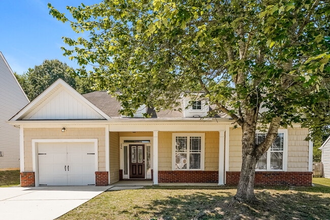 Building Photo - 236 Haywood Ln