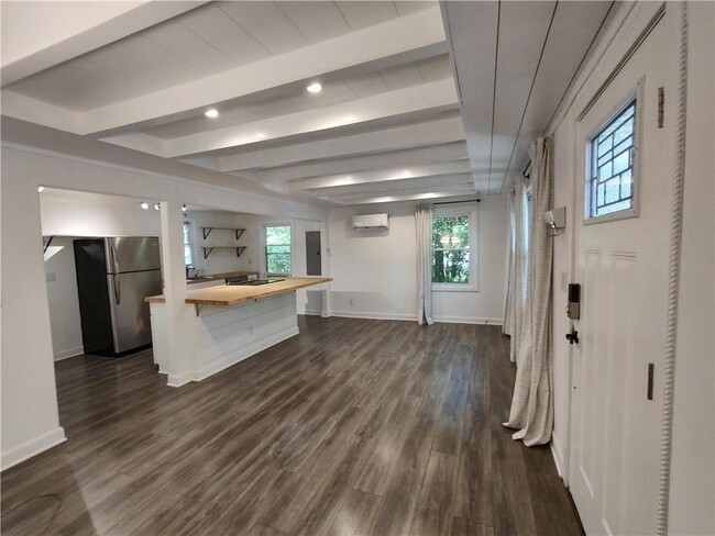 Foto del edificio - 903 Pine St