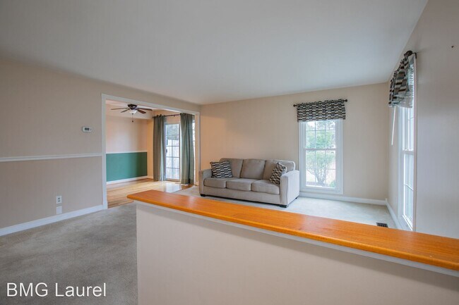 Building Photo - 3 br, 1.5 bath House - 38 Triple Crown Ct