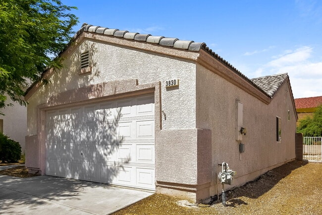 Foto del edificio - 3830 Canary Creek Ave
