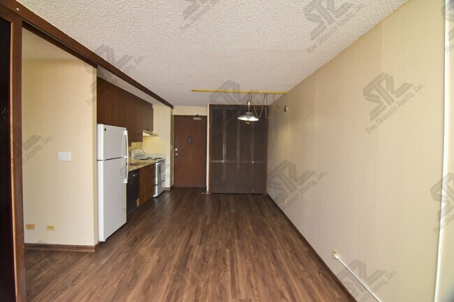 Foto del edificio - Life on the 19th Floor