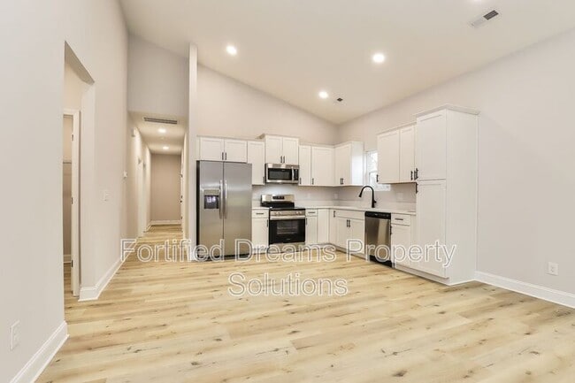 Foto del edificio - 1227 St Regis Dr