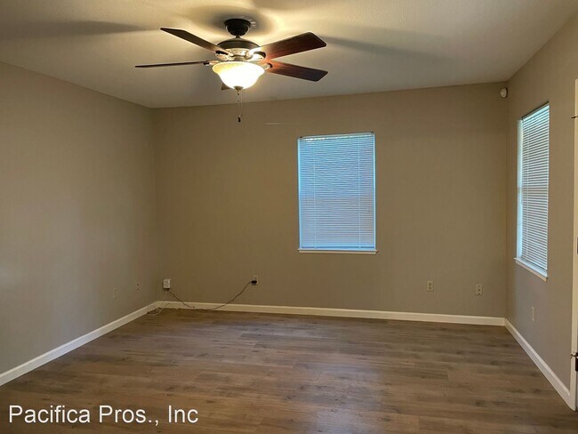 Foto del edificio - 2 br, 2 bath House - 4524 U Street