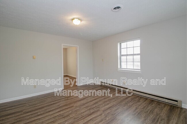 Building Photo - 10-410 Thompsonville Ln