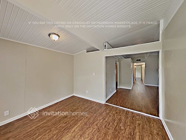 Building Photo - 2705 Los Amigos Dr