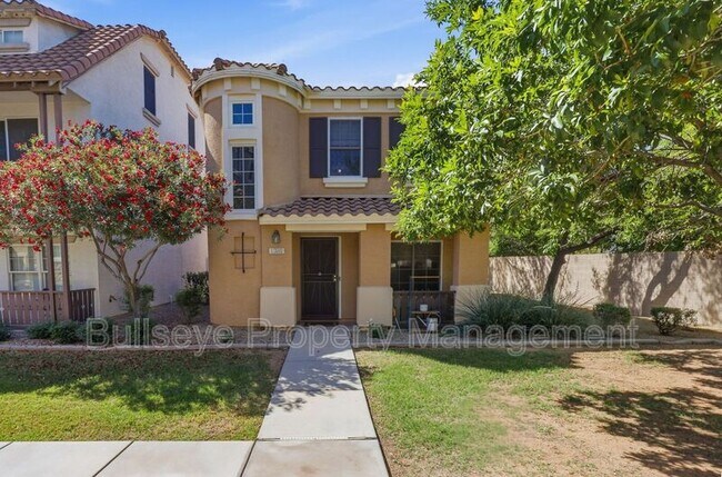 Building Photo - 1380 S Sabino Dr