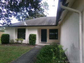 Building Photo - 1667 SW California Blvd