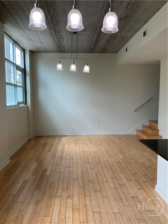 Foto del edificio - 545 Berrien St