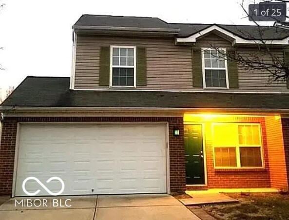 Primary Photo - 4233 Carson Ln