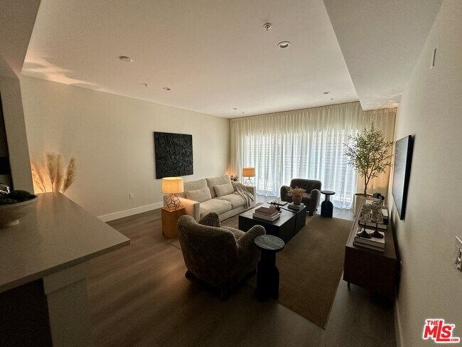 Foto del edificio - 1223 Hayworth Ave