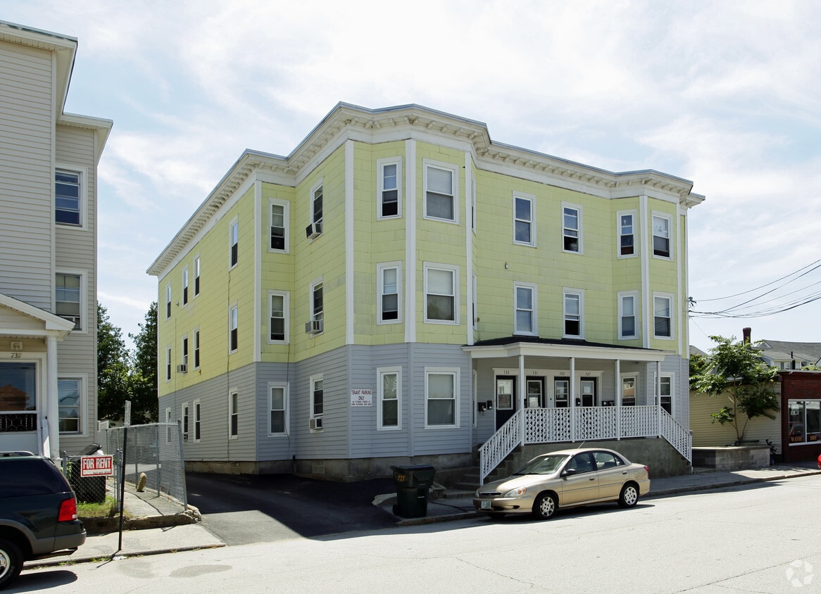 Primary Photo - 727 Somerville St