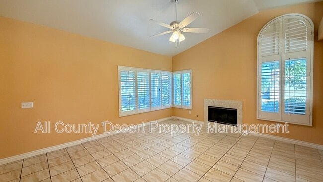 Foto del edificio - 40732 Flying Sea Rd