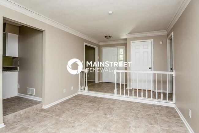 Building Photo - 3 Bedroom Pet-Friendly Home in Lithonia, GA with Main Street Renewal