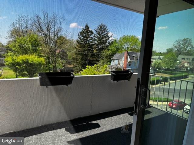 Building Photo - 33 W Chester Pike