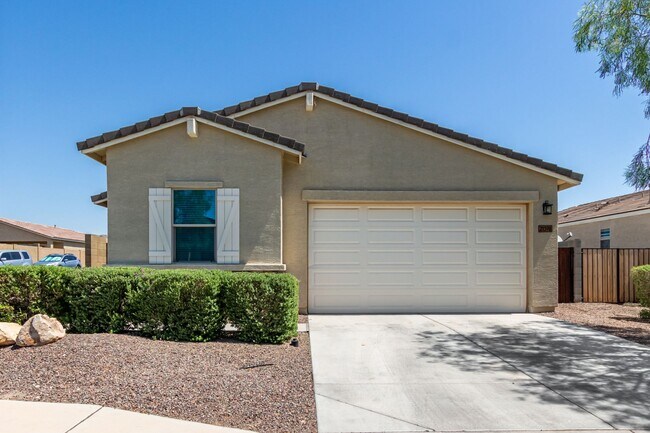 Building Photo - Popular location near Verrado in Sienna Hills! Community Pool!