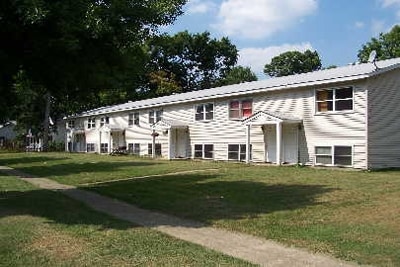 Primary Photo - 210-214 W Eliza St