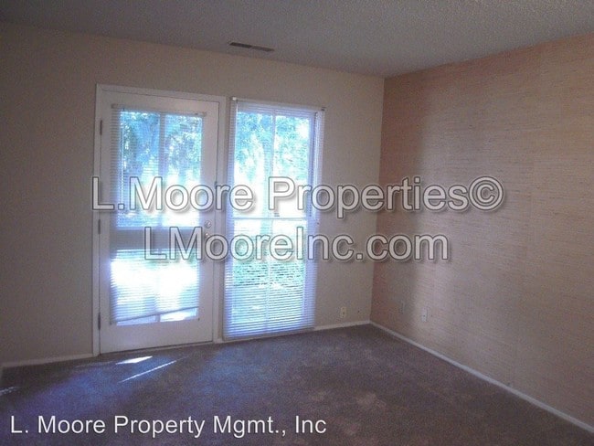 Building Photo - 8652 SW Brightfield Cir