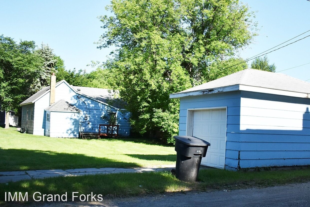 Building Photo - 2 br, 1 bath House - 602 Chestnut Street