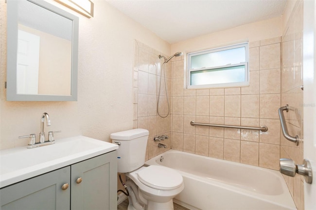 Building Photo - 7321 Parrot Dr