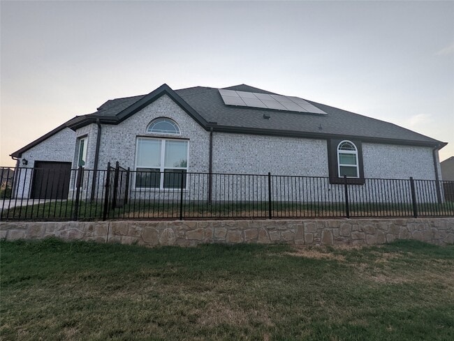 Building Photo - 9832 El Colina Dr