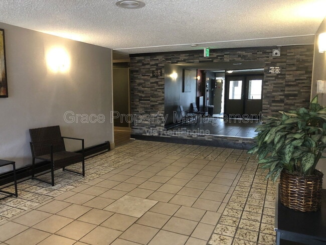 Building Photo - 8330 Zuni St