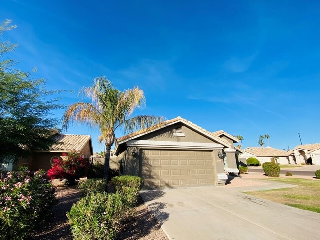 Building Photo - 7354 E Naranja Ave
