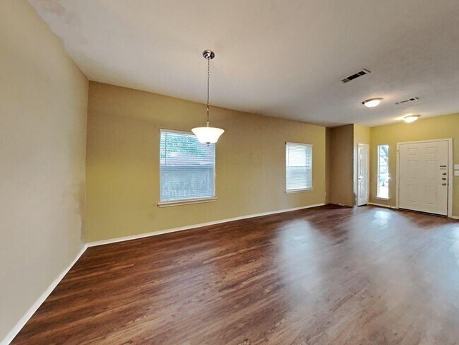 Building Photo - 3252 Rachel Ln