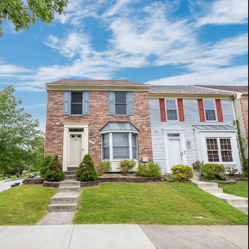 Primary Photo - Lovely 3 BR/3.5 BA Townhome in Ellicott City!