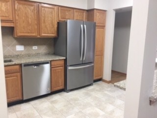 kitchen - 5 W Central Rd