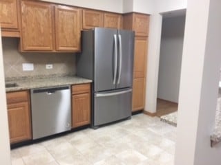 kitchen - 5 W Central Rd