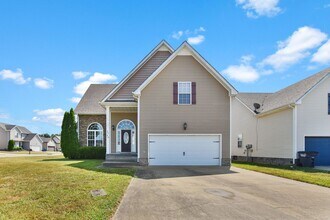 Building Photo - 3749 Silver Fox Ct