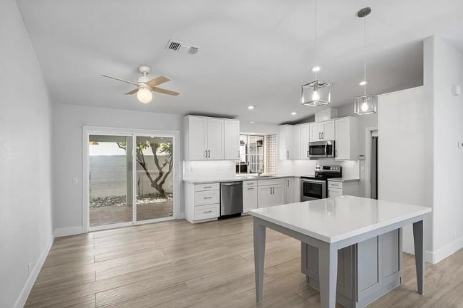 Foto del edificio - 54140 Avenida Mendoza