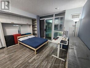 Building Photo - 600 Fleet St