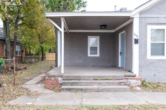 Foto del edificio - 2440 NW 16th St Duplex