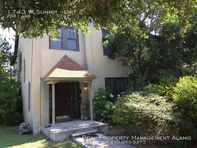 Building Photo - 1743 W Summit Ave