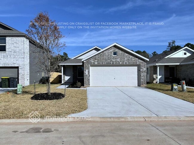 Building Photo - 15250 Abella Dr